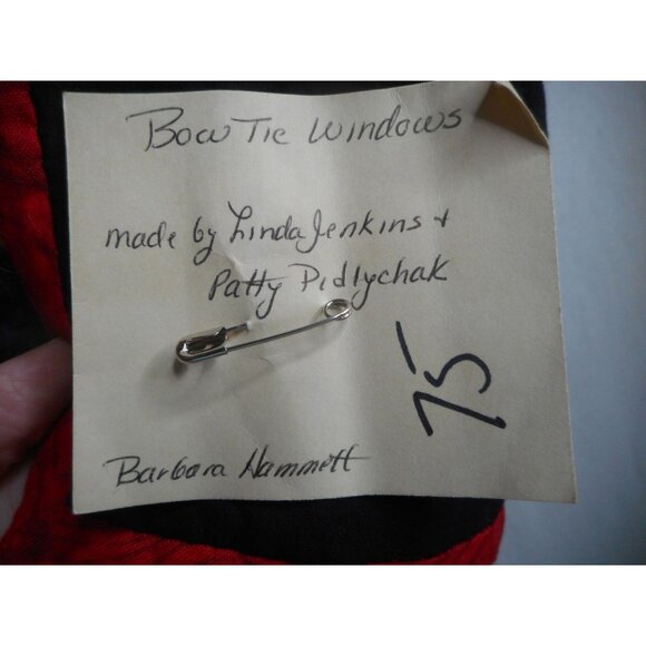 Vintage Patchwork Bow tie windows Quilted Wall Hanging Multicolor Square Shape - Picture 5 of 5